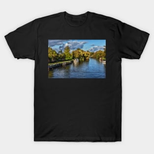 The River Thames at Wallingford T-Shirt